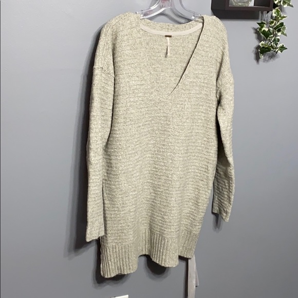 SOLD! Free People Heart it Laces Tunic Sweater M - Picture 2 of 6